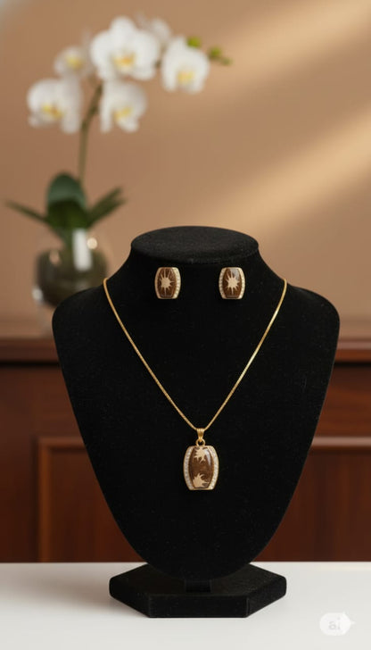 Royal Brown Enamel & Gold-Plated Locket Set