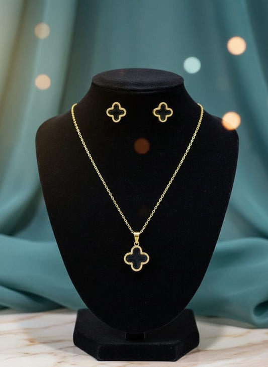 Back Clover Stainless Steel