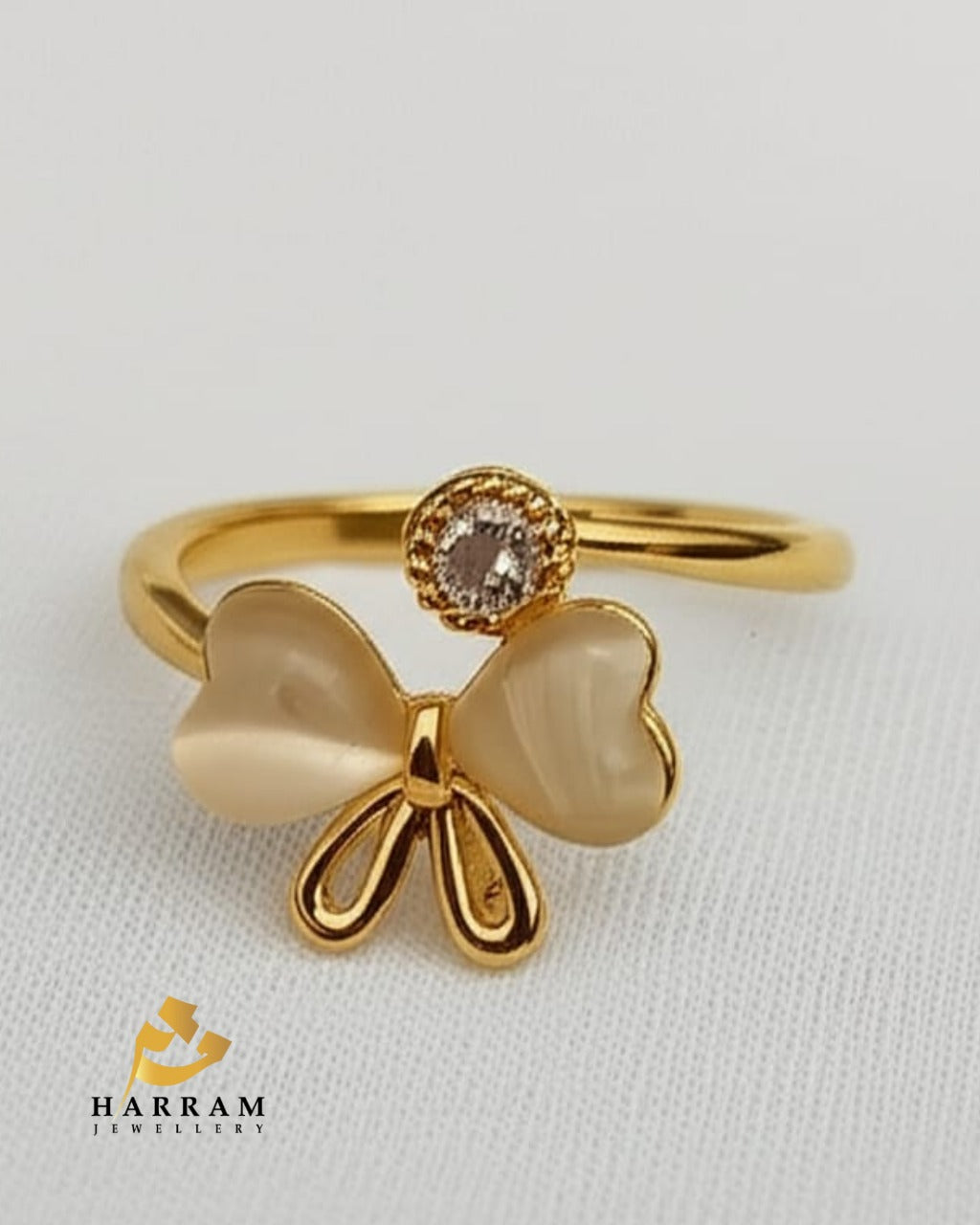Bow Ring with Pearl and Crystal Accent