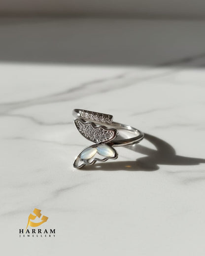 Sparkling Butterfly Ring
