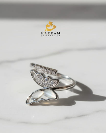 Sparkling Butterfly Ring