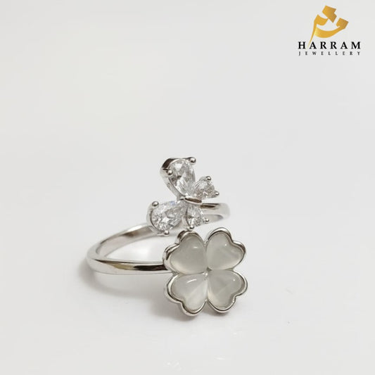 Elegent Clover & Crystal Bloom Ring