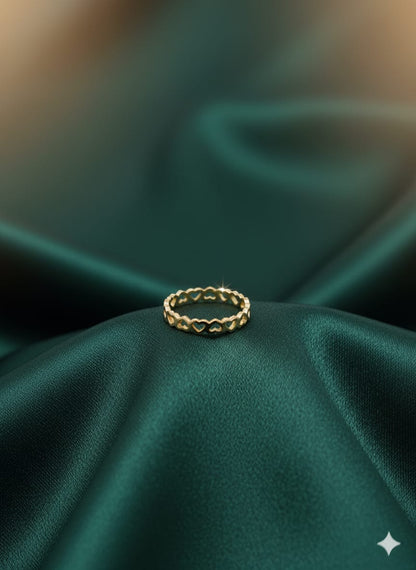 Elegant Design Band Ring